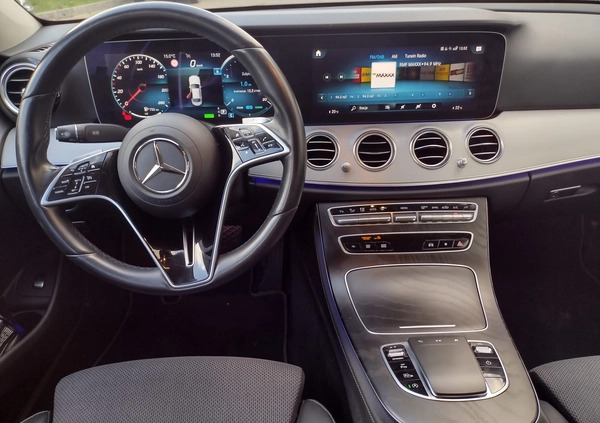 Mercedes-Benz Klasa E cena 184500 przebieg: 80000, rok produkcji 2022 z Otmuchów małe 191